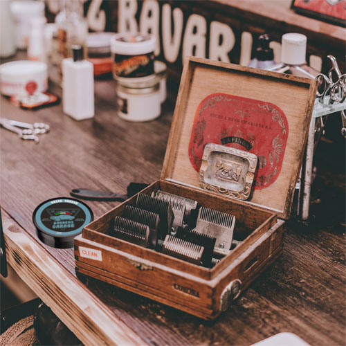 Brillantina Barbers Garage